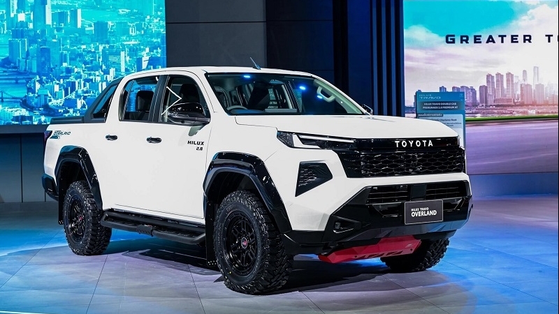 Cận cảnh Toyota Hilux 2026 mới ra mắt tại Thái Lan, giá từ 623 triệu đồng
