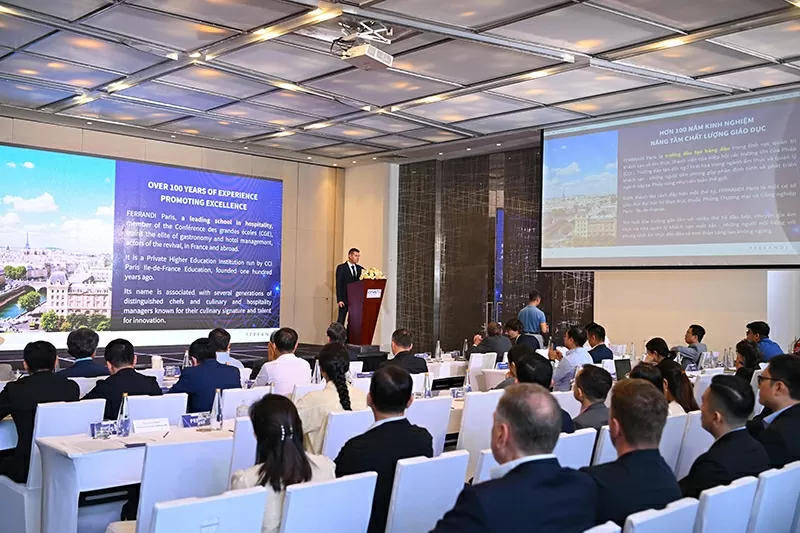 CFVG và Đại học Ferrandi Paris liên kết ra mắt chương trình thạc sĩ quản trị du lịch: Bước tiến mới nâng tầm nhân lực ngành du lịch - khách sạn Việt Nam CFVG và Đại học Ferrandi Paris liên kết ra mắt chương trình thạc sĩ quản trị du lịch: Bước tiến mới nâng tầm nhân lực ngành du lịch - khách sạn Việt N