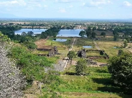 Lào phát hiện ngôi tháp cổ giữa rừng sâu