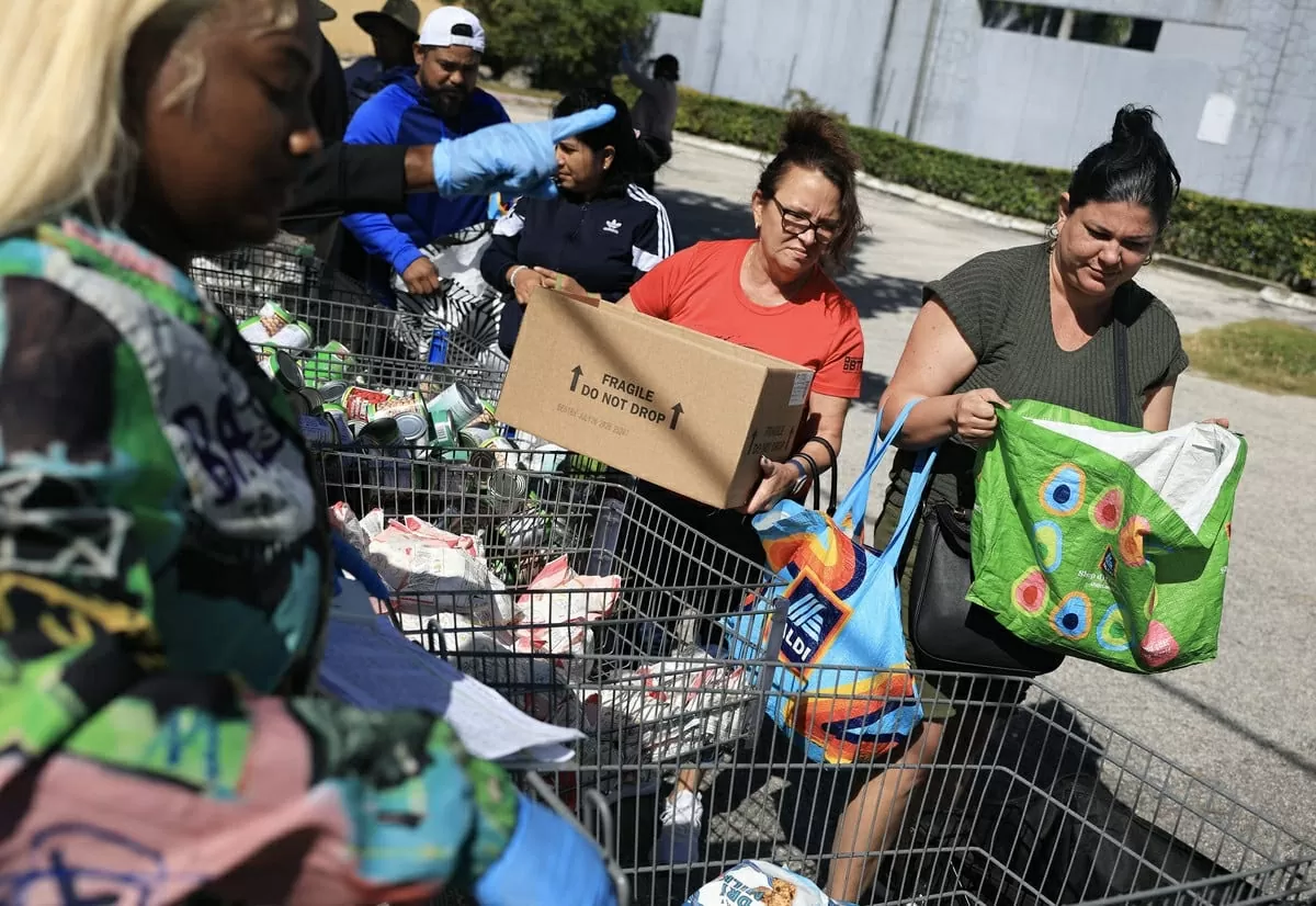 Hàng chục triệu người Mỹ tiếp tục chờ hỗ trợ lương thực sau phán quyết của Tòa án Tối cao Hàng chục triệu người Mỹ tiếp tục chờ hỗ trợ lương thực sau phán quyết của Tòa án Tối cao