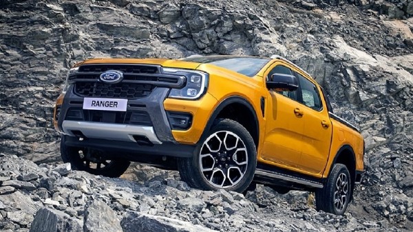 Vua bán tải Ford Ranger giảm giá tới 120 triệu đồng tại đại lý