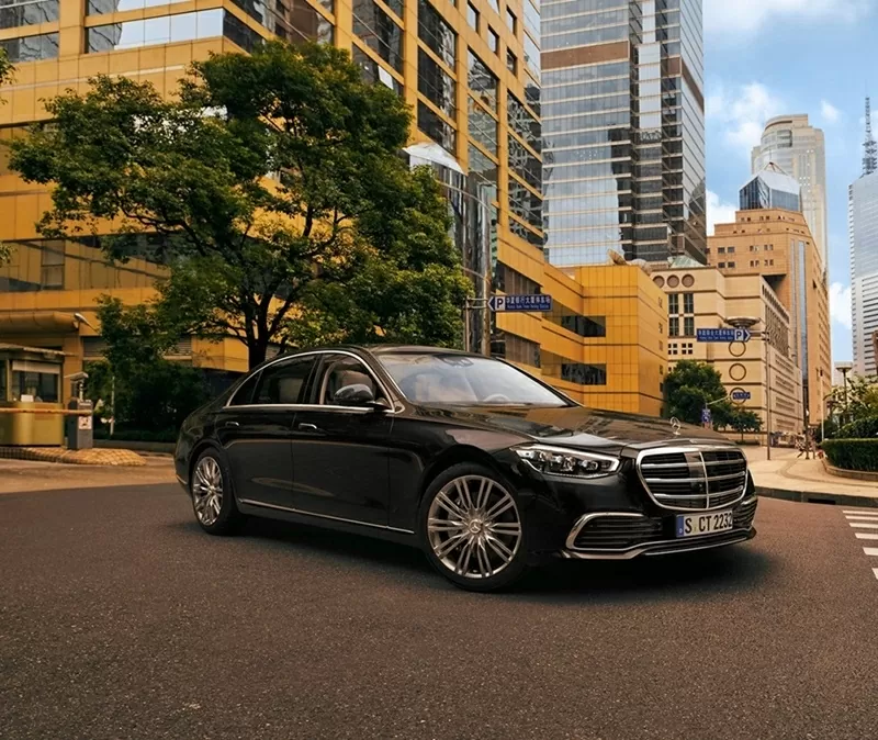 Cập nhật bảng giá xe hãng Mercedes mới nhất tháng 11/2025.