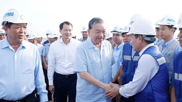 tong bi thu to lam tham can bo cong nhan nguoi lao dong tai cong truong du an cang hang khong quoc te long thanh