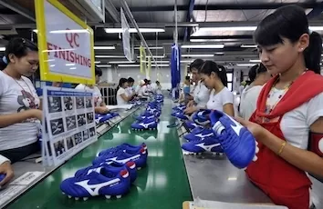 Đông Nam Á đứng trước ‘ngã rẽ’ trên con đường công nghiệp hóa dựa vào dịch vụ Đông Nam Á đứng trước ‘ngã rẽ’ trên con đường công nghiệp hóa dựa vào dịch vụ