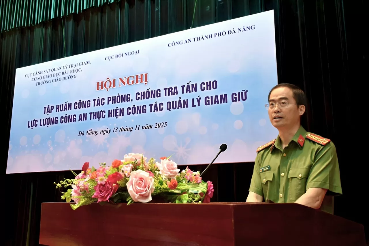 Tập huấn công tác phòng, chống tra tấn cho lực lượng công an thực hiện công tác quản lý giam giữ tại thành phố Đà Nẵng Tập huấn công tác phòng, chống tra tấn cho lực lượng công an thực hiện công tác quản lý giam giữ tại thành phố Đà Nẵng