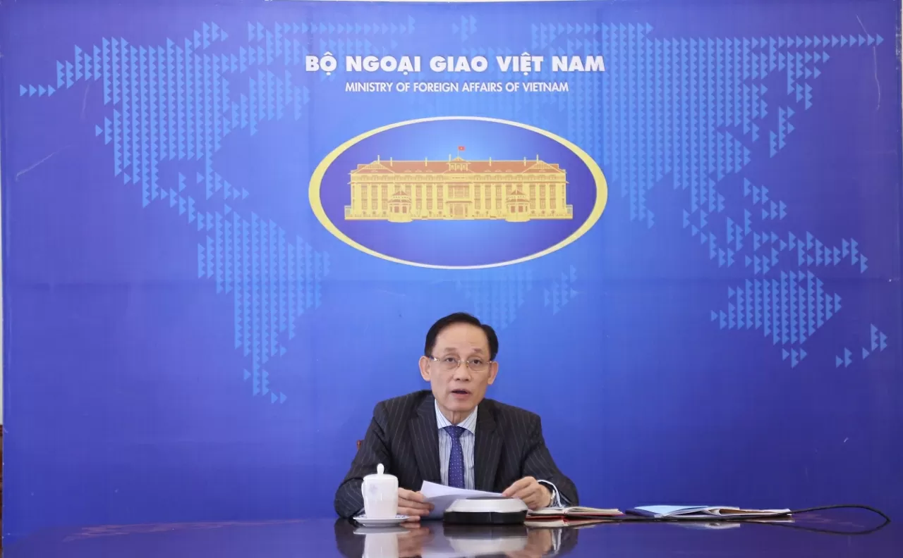 Bí thứ Trung ương Đảng, Bộ trưởng Ngoại giao Lê Hoài Trung dự trực tuyến và phát biểu tại phiên khai mạc. (Ảnh: Thành Long) Bí thứ Trung ương Đảng, Bộ trưởng Ngoại giao Lê Hoài Trung dự trực tuyến và phát biểu tại phiên khai mạc. (Ảnh: Thành Long)
