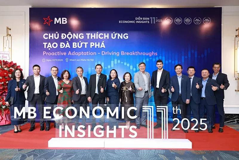 MB ECONOMIC INSIGHTS 2025: 11 NĂM ĐỒNG HÀNH CÙNG DOANH NGHIỆP XUẤT NHẬP KHẨU MB ECONOMIC INSIGHTS 2025: 11 NĂM ĐỒNG HÀNH CÙNG DOANH NGHIỆP XUẤT NHẬP KHẨU