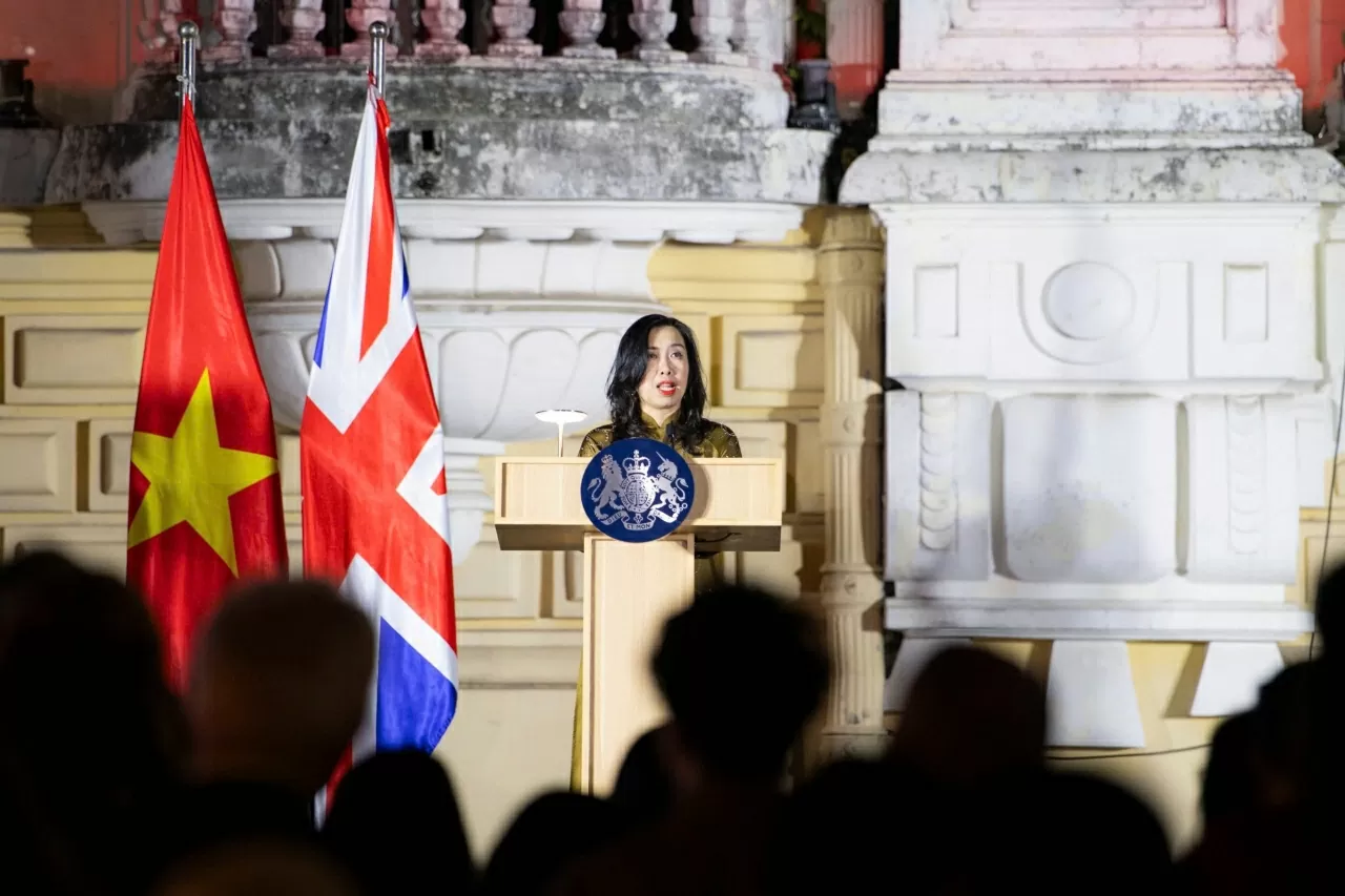 Thứ trưởng Ngoại giao Lê Thị Thu Hằng: Việt Nam trân trọng tầm nhìn của Vua Charles III Thứ trưởng Ngoại giao Lê Thị Thu Hằng: Việt Nam trân trọng tầm nhìn của Vua Charles III