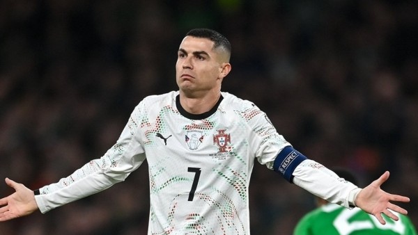 Nhận thẻ đỏ, Ronaldo nguy cơ bị treo giò ở vòng bảng World Cup 2026