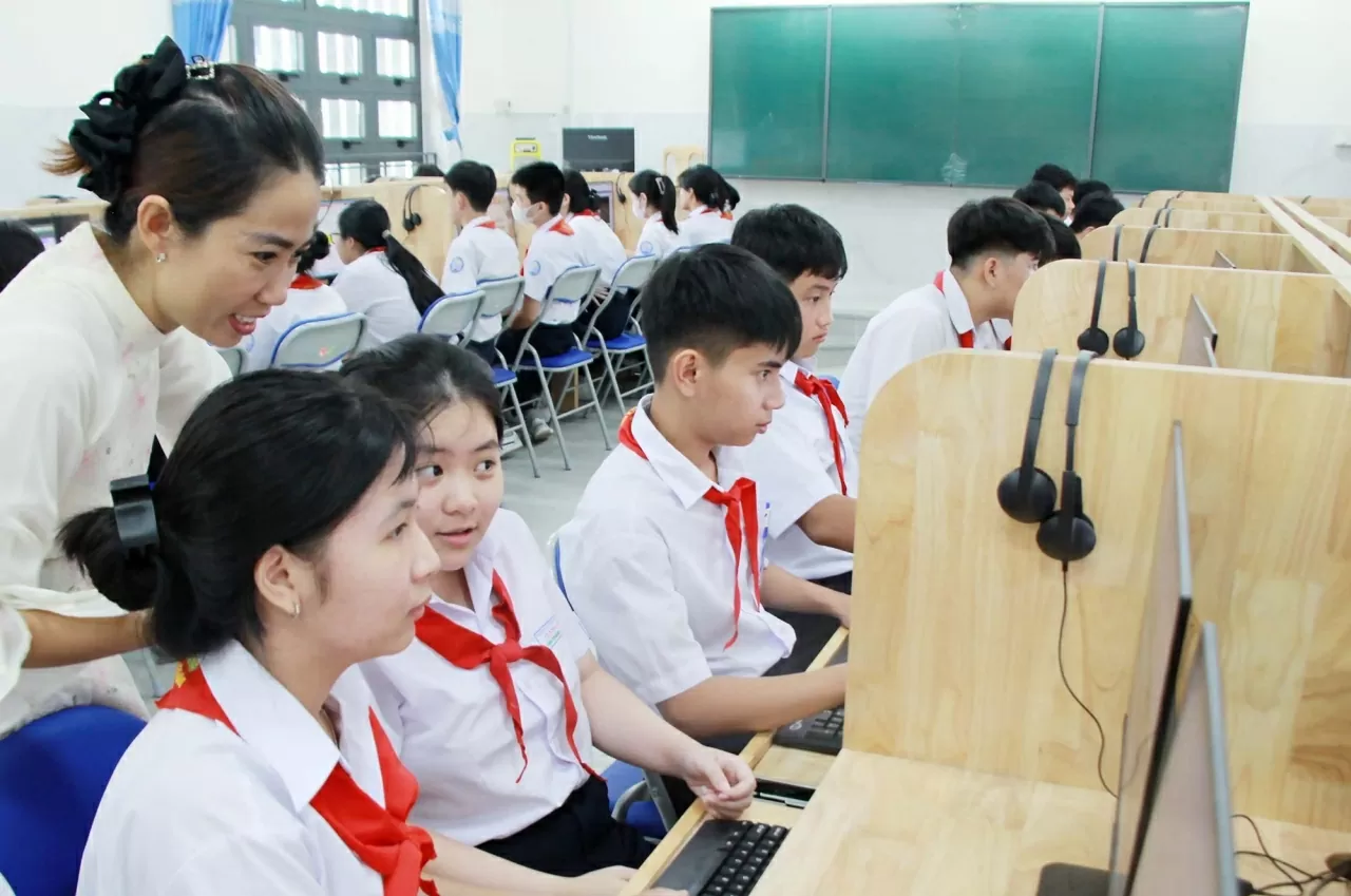 Lá chắn số cho học sinh trong thời đại mới