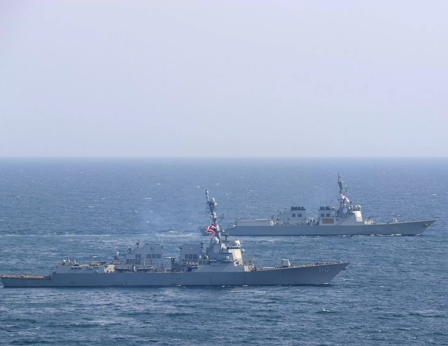 Mỹ giúp Hàn Quốc đóng 'hàng khủng', cùng tập trận trên biển Nhật Bản Mỹ giúp Hàn Quốc đóng 'hàng khủng', cùng tập trận trên biển Nhật Bản