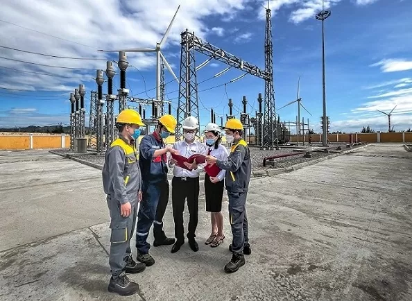 Dự án năng lượng gió, mặt trời và khí sinh học.