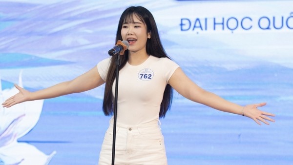 Thí sinh trổ tài tại vòng sơ khảo Hoa hậu Sinh viên Hòa bình Việt Nam 2025