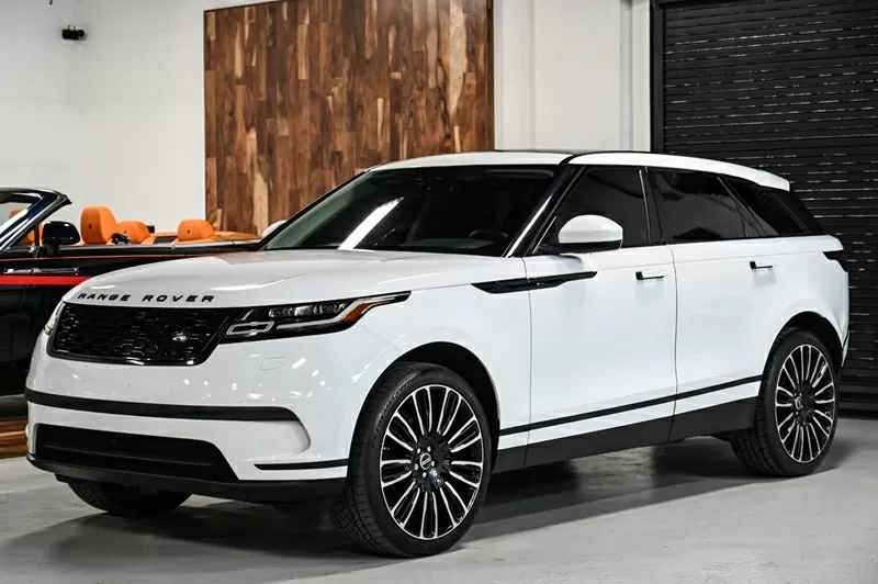 Cập nhật bảng giá xe hãng Land Rover mới nhất tháng 11/2025.