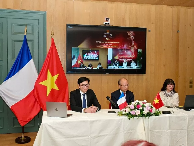 Tuần lễ Điện ảnh Việt Nam - Hành trình Ánh sáng được tổ chức tháng 12 tại Pháp Tuần lễ Điện ảnh Việt Nam - Hành trình Ánh sáng được tổ chức tháng 12 tại Pháp