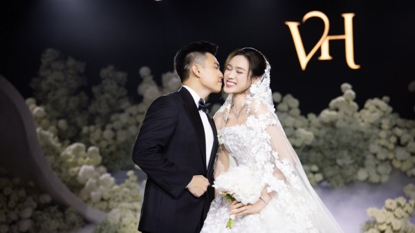 Hoa hậu Đỗ Thị Hà 'xả' loạt ảnh cưới đẹp nên thơ