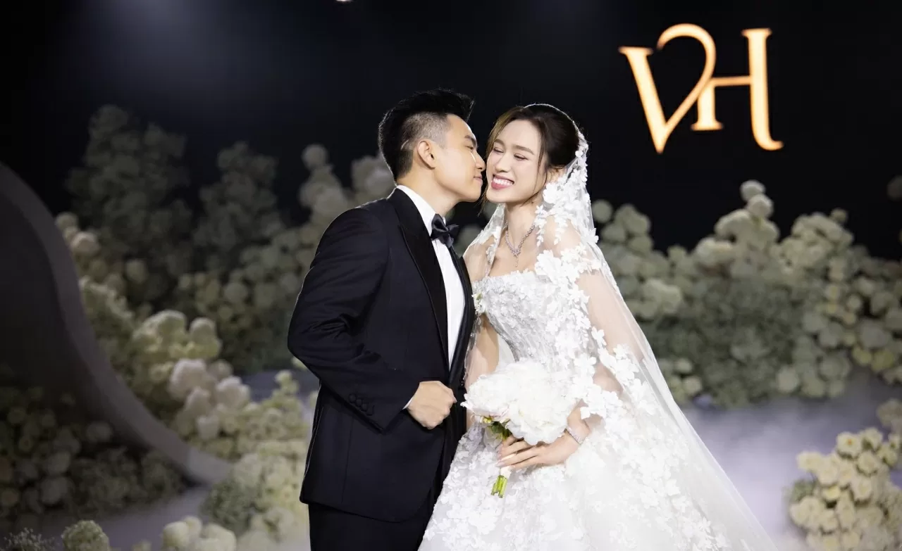 Hoa hậu Đỗ Thị Hà xả loạt ảnh cưới đẹp nên thơ