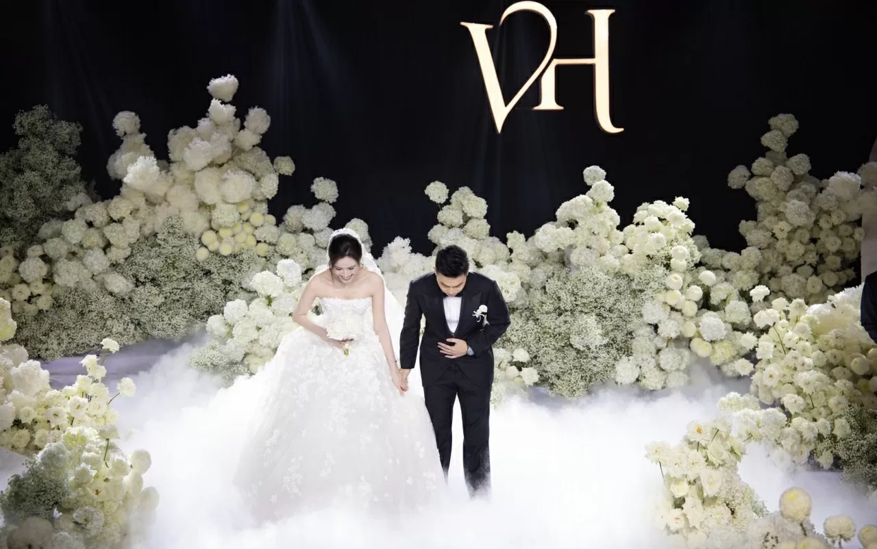 Hoa hậu Đỗ Thị Hà xả loạt ảnh cưới đẹp nên thơ