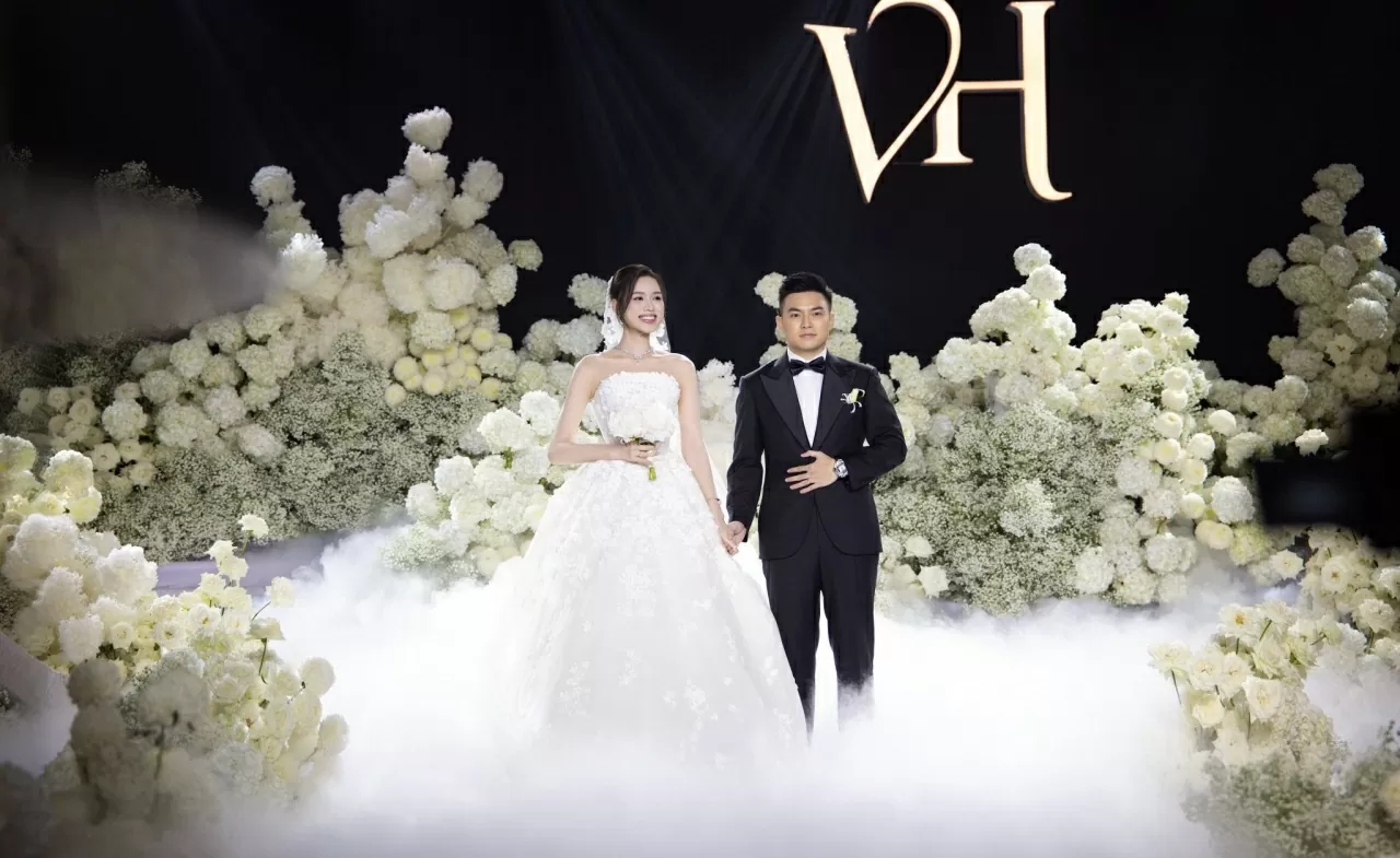 Hoa hậu Đỗ Thị Hà xả loạt ảnh cưới đẹp nên thơ