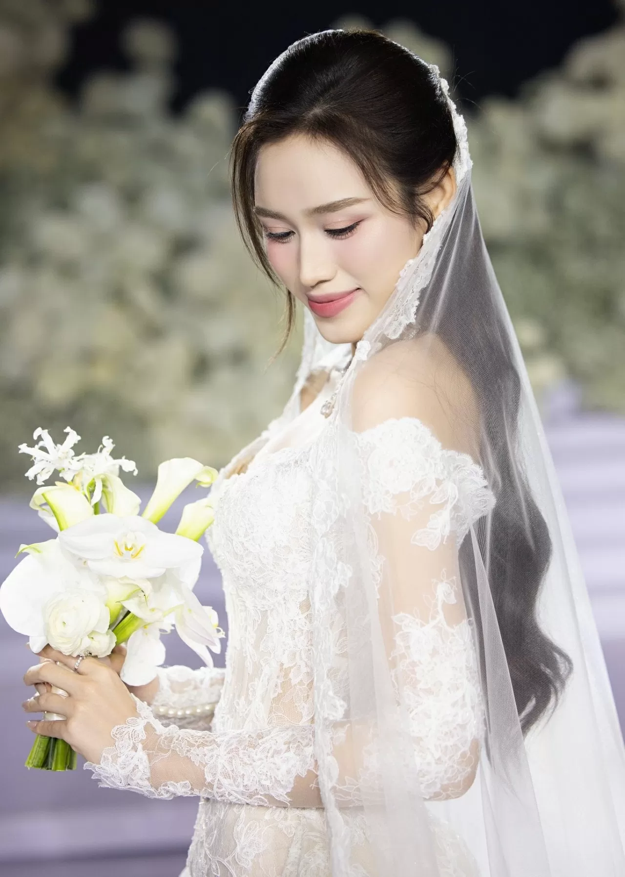 Hoa hậu Đỗ Thị Hà xả loạt ảnh cưới đẹp nên thơ Hoa hậu Đỗ Thị Hà xả loạt ảnh cưới đẹp nên thơ