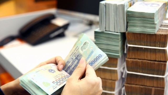 Bộ Nội vụ đề xuất điều chỉnh lương cán bộ và thúc đẩy cải cách công vụ