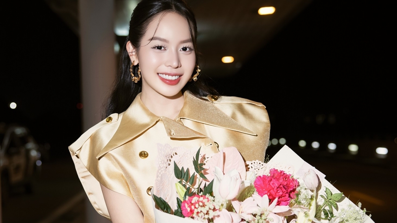 Hoa hậu Huỳnh Thị Thanh Thủy xúc động trước thềm trao lại vương miện cho tân Miss International