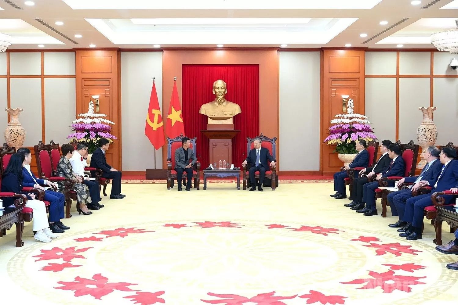 Tổng Bí thư: Tạo điều kiện và nền tảng vững chắc để doanh nghiệp Việt Nam-Trung Quốc mở rộng hợp tác Tổng Bí thư: Tạo điều kiện và nền tảng vững chắc để doanh nghiệp Việt Nam-Trung Quốc mở rộng hợp tác