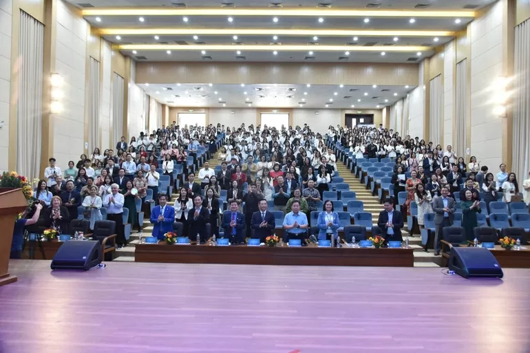 Phát triển kinh tế hướng tới tương lai bền vững, hiện đại và hội nhập sâu rộng