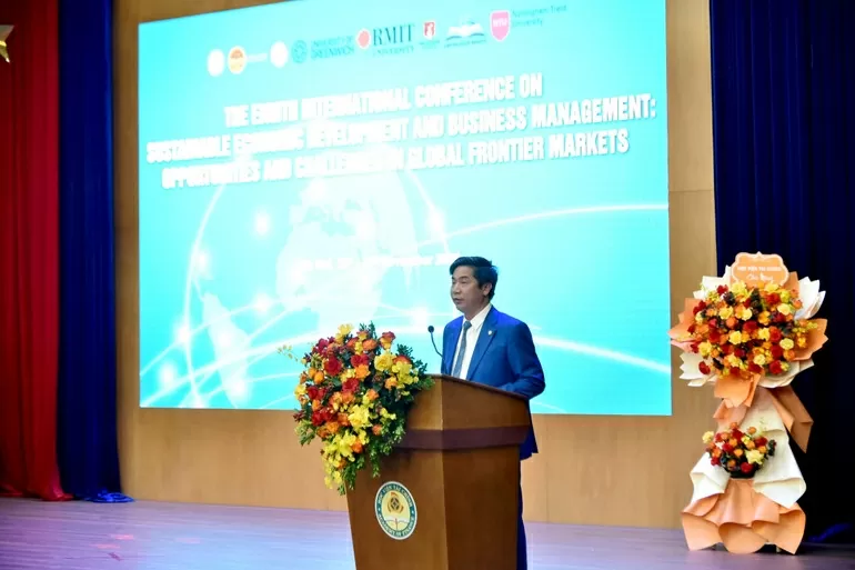 Phát triển kinh tế hướng tới tương lai bền vững, hiện đại và hội nhập sâu rộng Phát triển kinh tế hướng tới tương lai bền vững, hiện đại và hội nhập sâu rộng