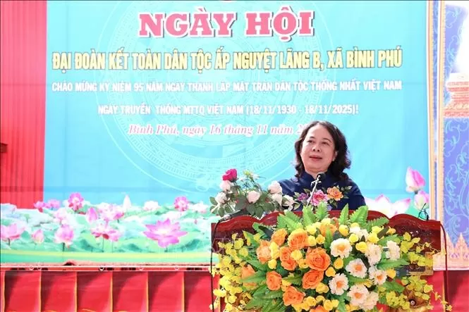 Phó Chủ tịch nước Võ Thị Ánh Xuân dự Ngày hội Đại đoàn kết toàn dân tộc năm 2025 tại tỉnh Vĩnh Long