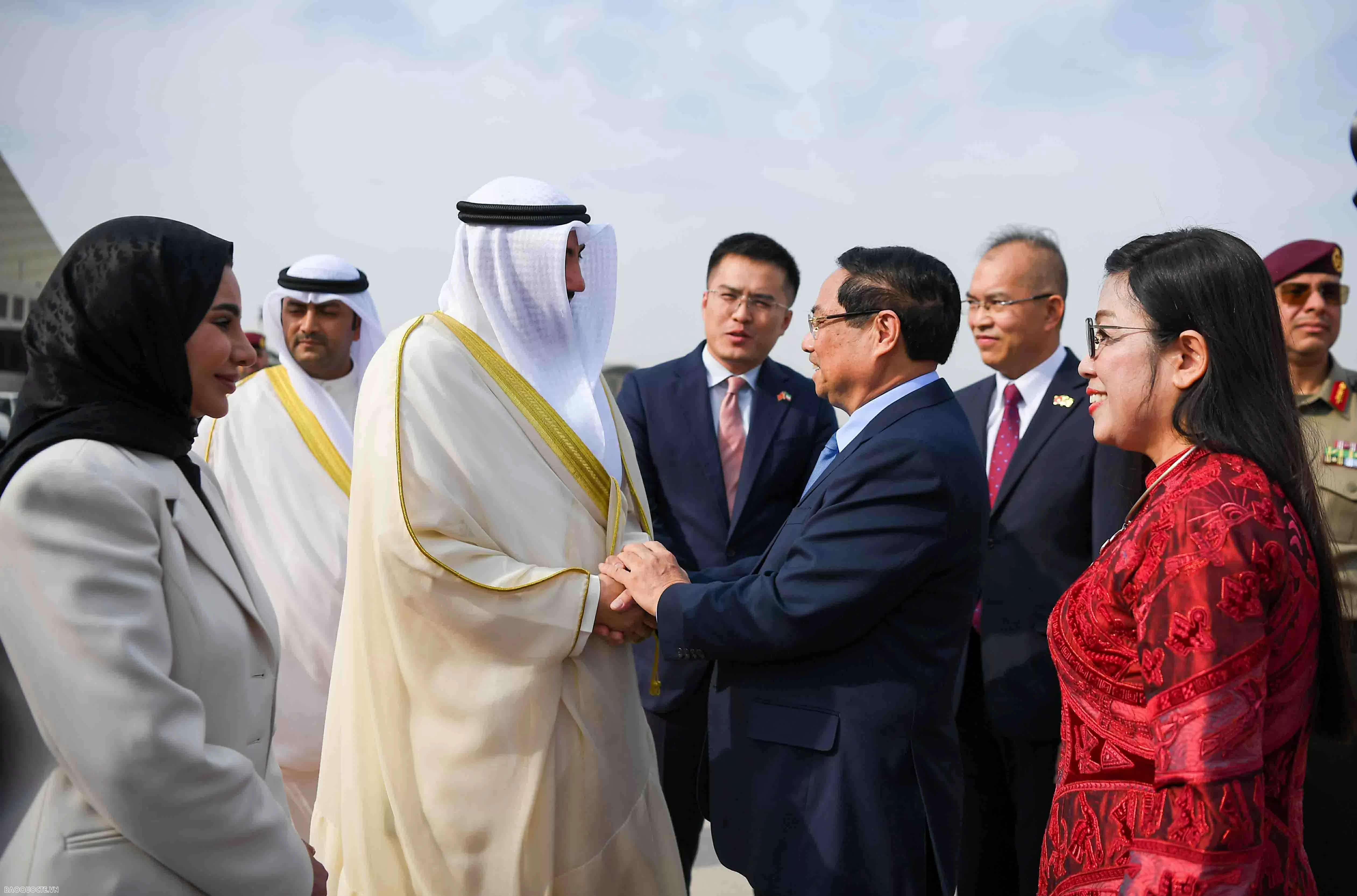 Thủ tướng Phạm Minh Chính và Phu nhân đến thành phố Kuwait, bắt đầu thăm chính thức Kuwait
