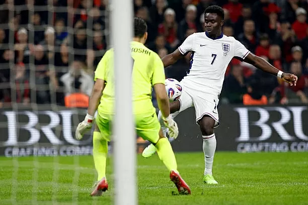 Albania 0-2 Anh: Harry Kane vượt huyền thoại Pele