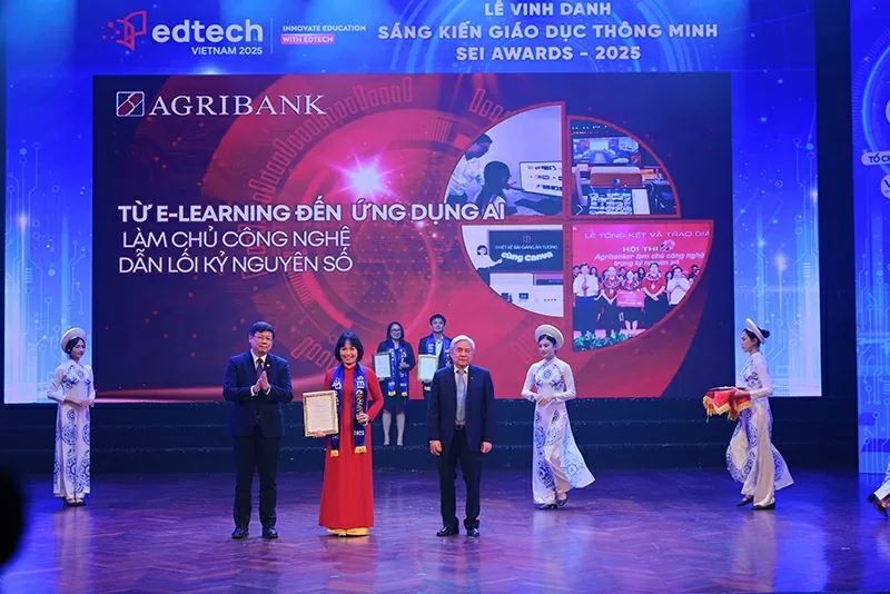 Agribank ghi dấu ấn tại Lễ vinh danh Sáng kiến Giáo dục Thông minh - SEI Awards năm 2025