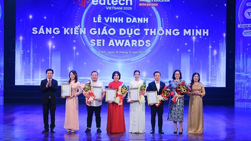 Agribank ghi dấu ấn tại Lễ vinh danh Sáng kiến Giáo dục Thông minh - SEI Awards năm 2025