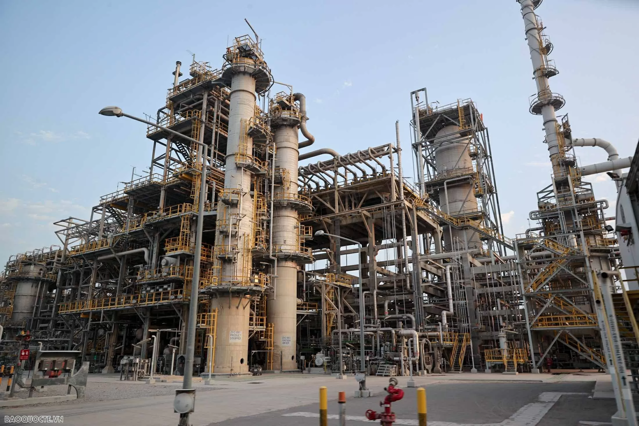 Thủ tướng Phạm Minh Chính thăm tổ hợp lọc hóa dầu AL-Zour