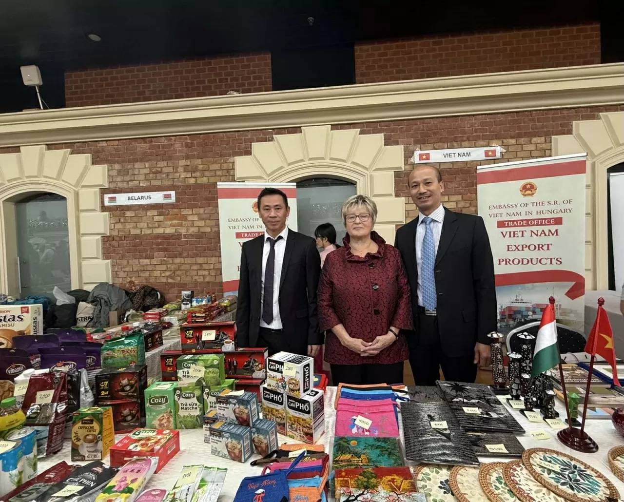 Hội chợ từ thiện 2025: Hình ảnh Việt Nam nhân ái và trách nhiệm với cộng đồng Hội chợ từ thiện 2025: Hình ảnh Việt Nam nhân ái và trách nhiệm với cộng đồng