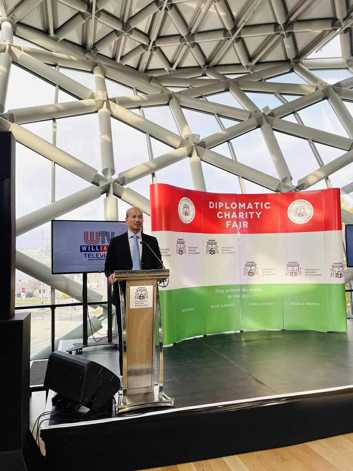 Hội chợ từ thiện 2025: Xây dựng hình ảnh Việt Nam thân thiện, nhân ái và trách nhiệm với cộng đồng