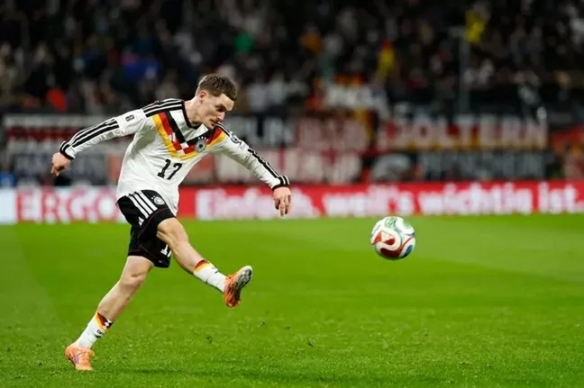 Tỏa sáng rực rỡ, Wirtz lập cú đúp kiến tạo tinh tế