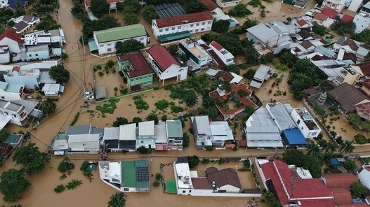 tap trung ung pho kip thoi khac phuc hau qua mua lu tai trung bo