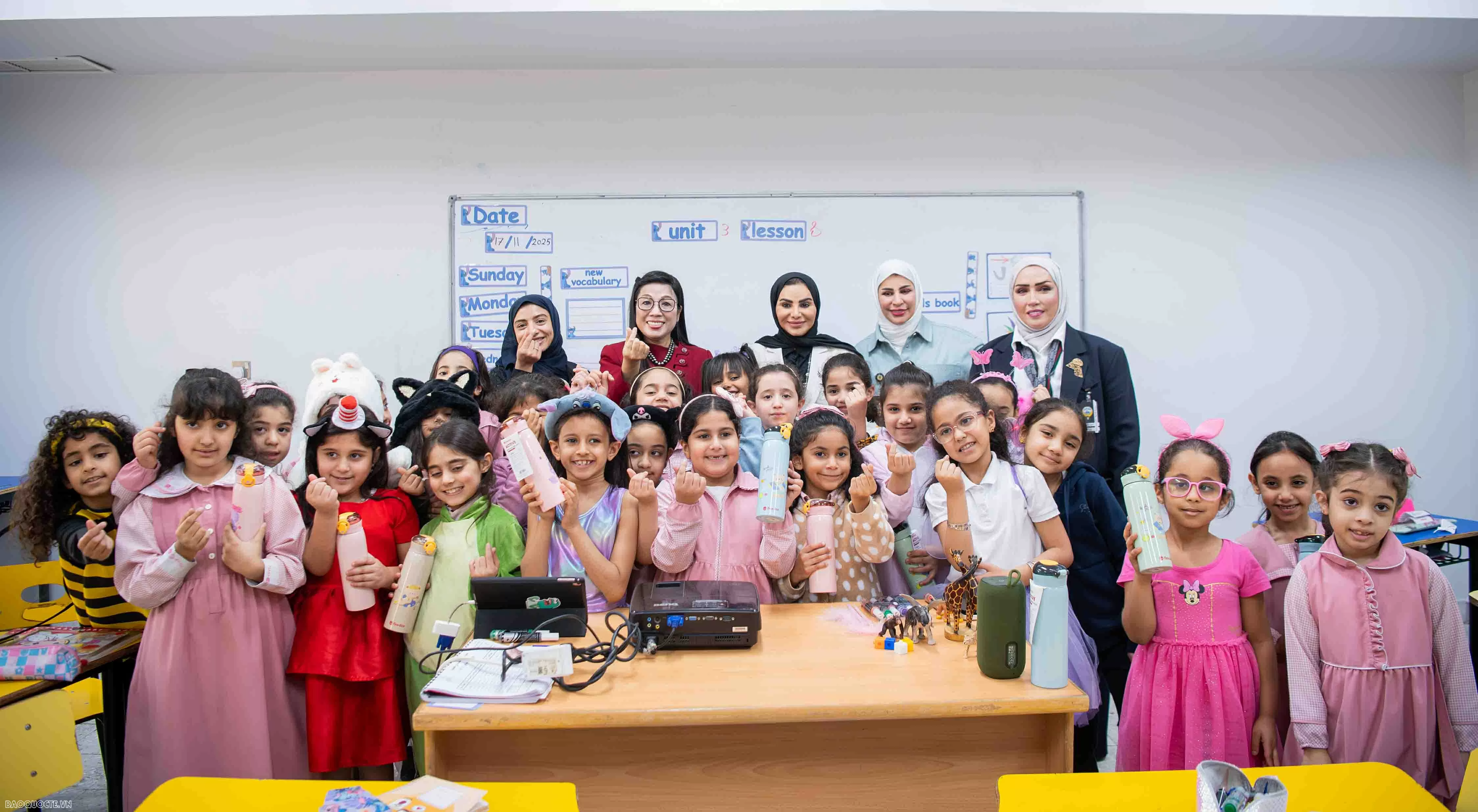 Phu nhân Thủ tướng Việt Nam và Kuwait thăm Bảo tàng Cung Al-Salam