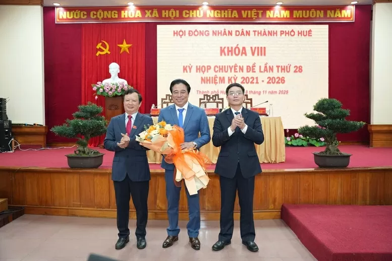 Ông Nguyễn Khắc Toàn được bầu giữ chức Chủ tịch UBND TP. Huế