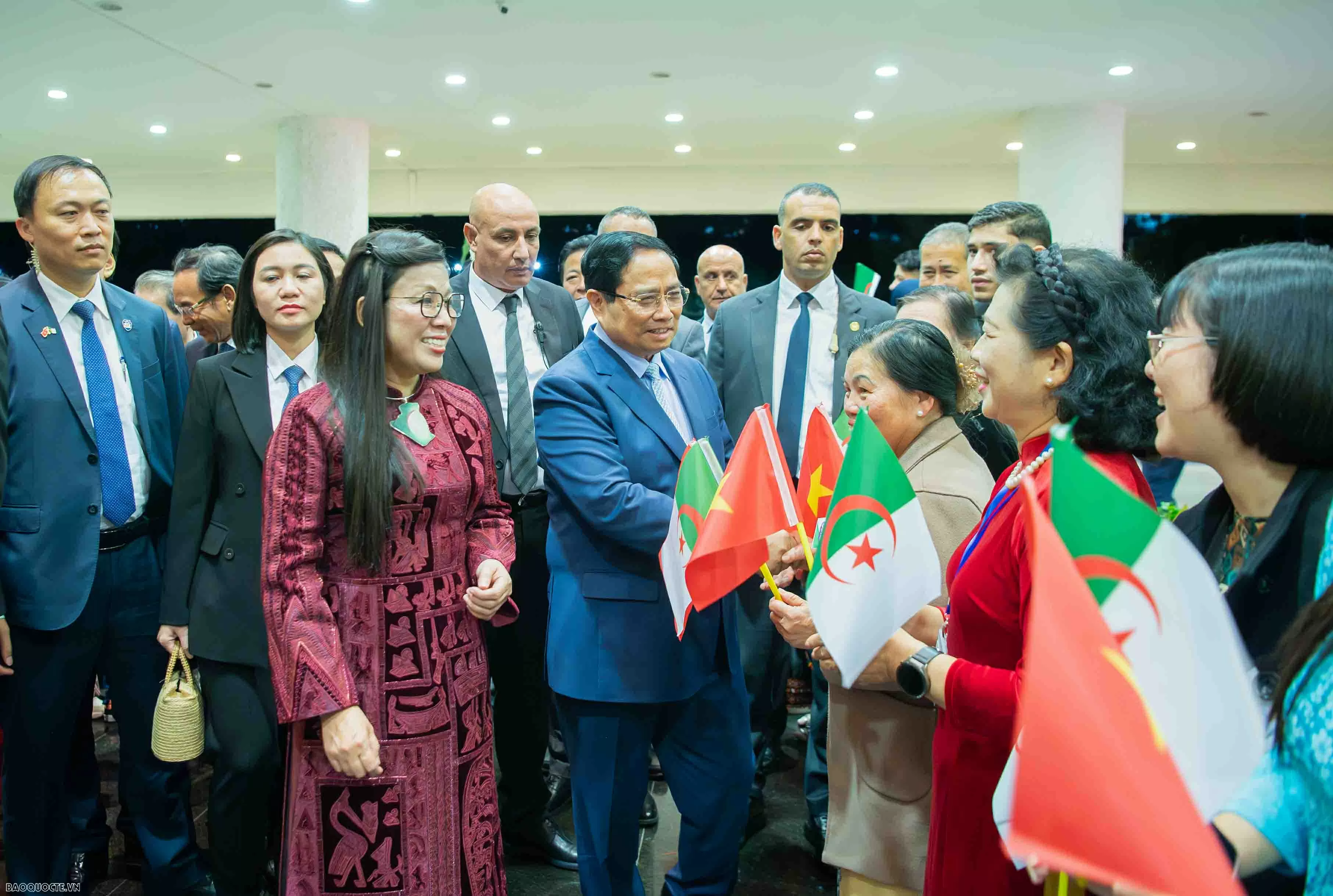 Thủ tướng: Tình dân tộc, nghĩa đồng bào là tài sản vô giá của đất nước ta trong mọi hoàn cảnh