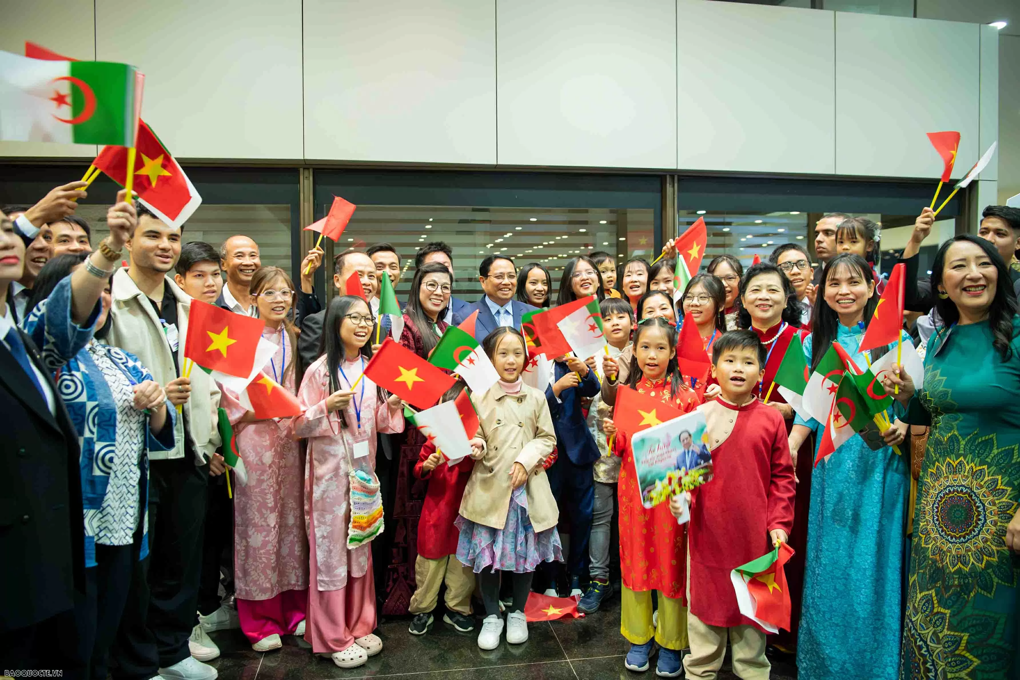 Thủ tướng: Tình dân tộc, nghĩa đồng bào là tài sản vô giá của đất nước ta trong mọi hoàn cảnh