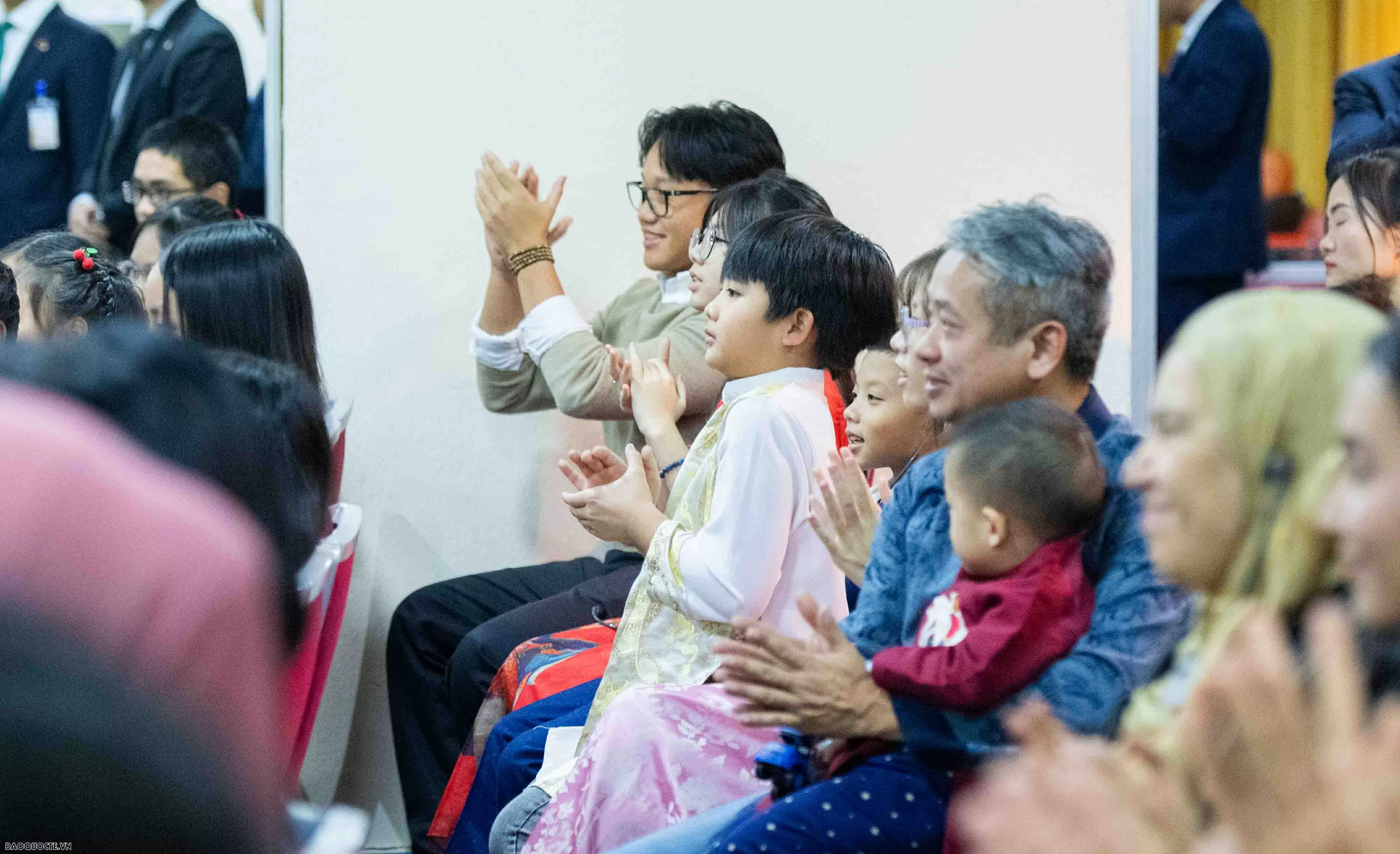 Thủ tướng: Tình dân tộc, nghĩa đồng bào là tài sản vô giá của đất nước ta trong mọi hoàn cảnh