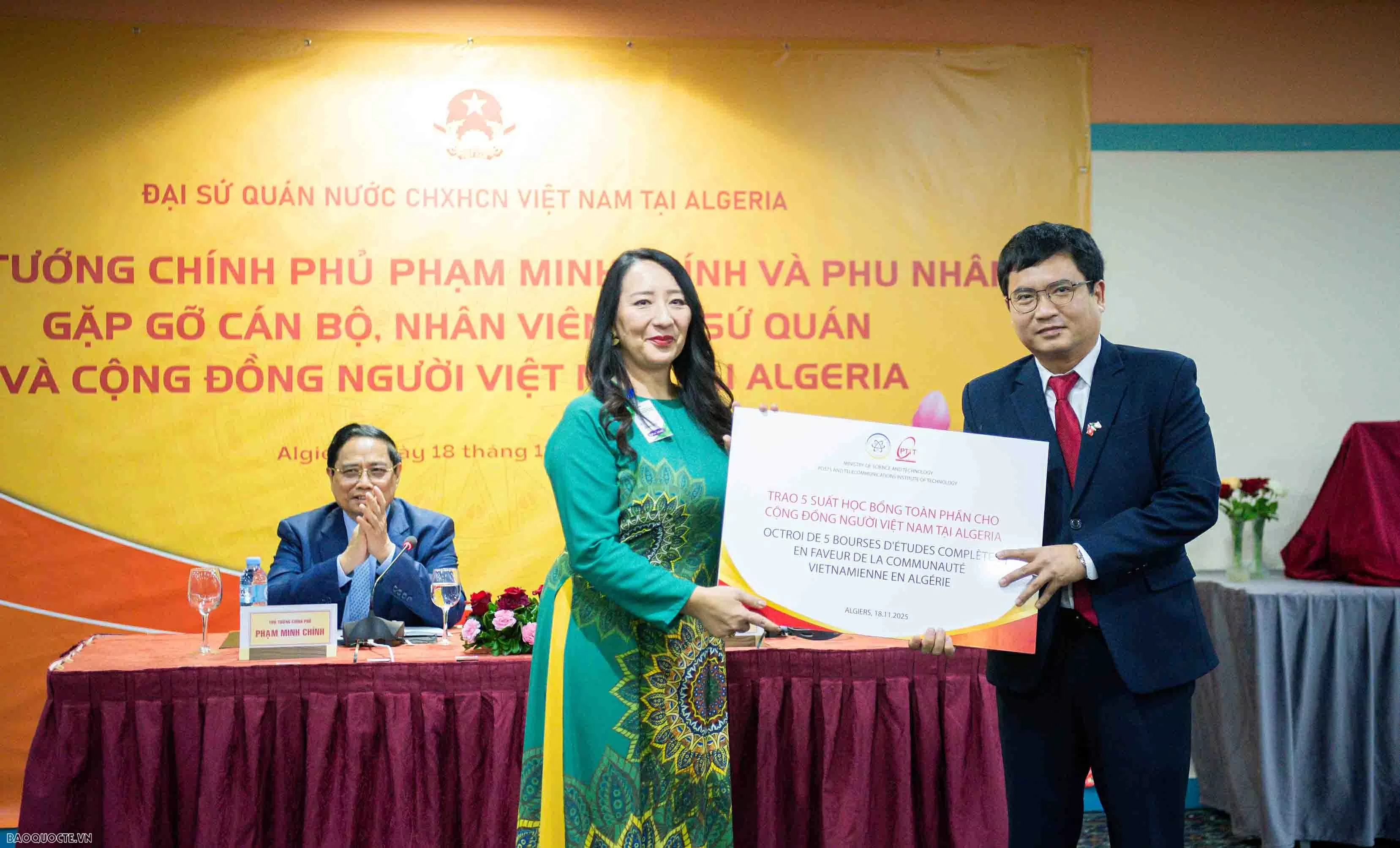 Thủ tướng: Tình dân tộc, nghĩa đồng bào là tài sản vô giá của đất nước ta trong mọi hoàn cảnh