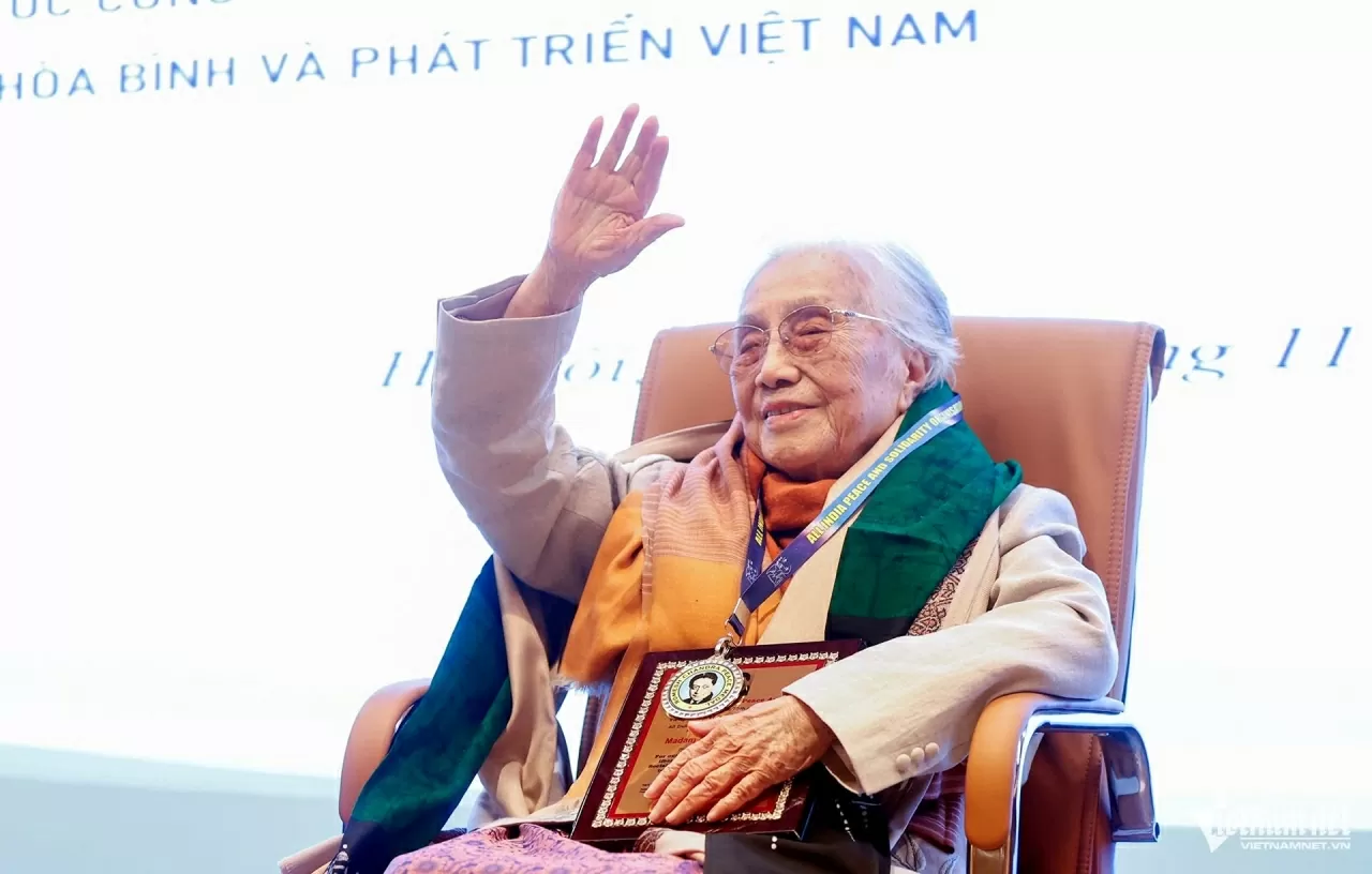 Nguyên Phó Chủ tịch nước Nguyễn Thị Bình được trao Giải thưởng Hòa bình Romesh Chandra