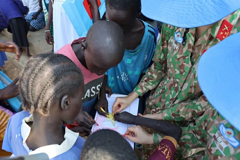 Bệnh viện dã chiến Việt Nam đồng hành với sự nghiệp giáo dục tại Nam Sudan