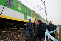 Tuyến đường sắt vận chuyển hàng viện trợ cho Ukraine bị nổ: Ba Lan điểm mặt chỉ tên thủ phạm, Nga nói 