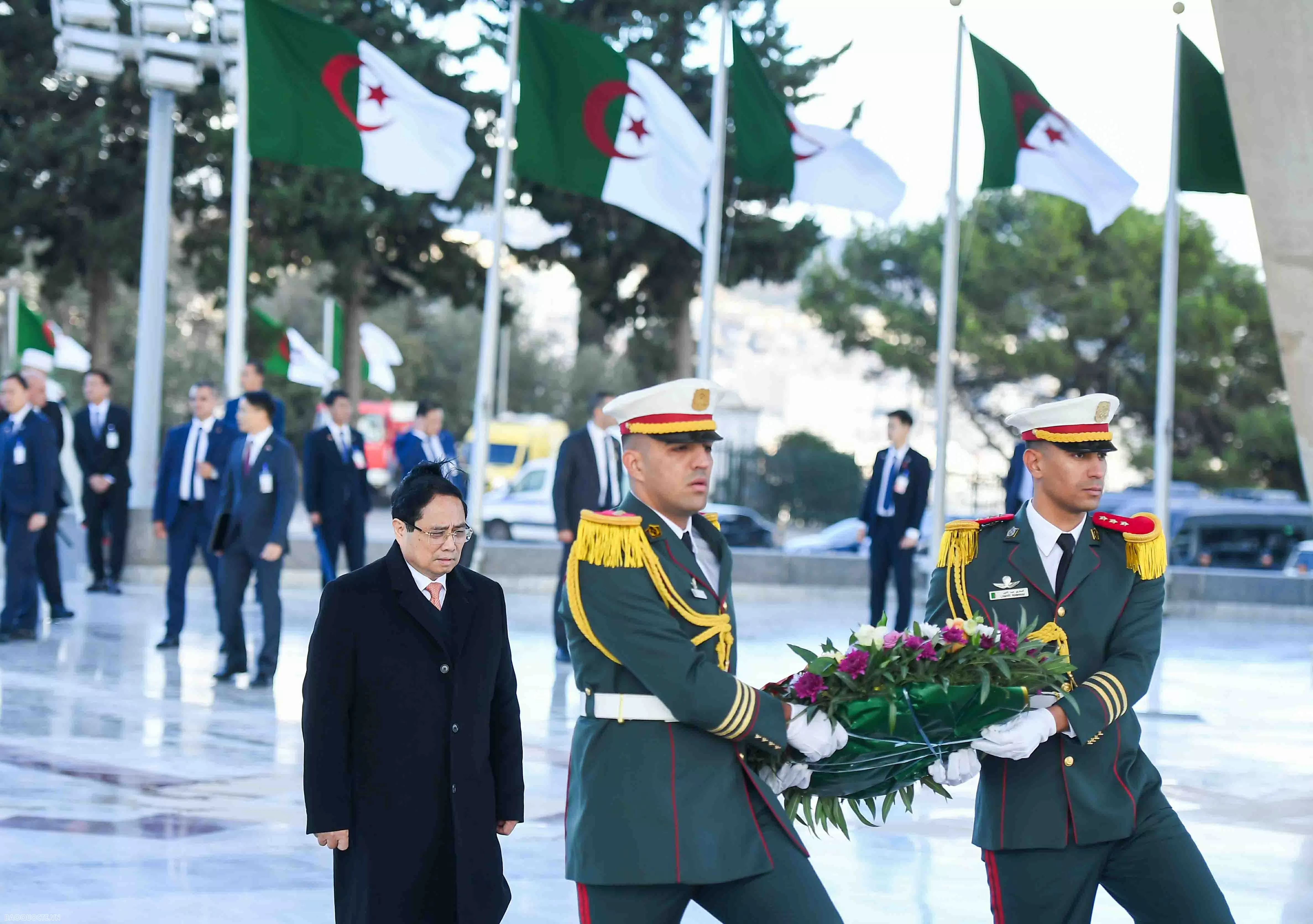 Thủ tướng Phạm Minh Chính và Phu nhân thăm Bảo tàng quốc gia về Cựu chiến binh Algeria