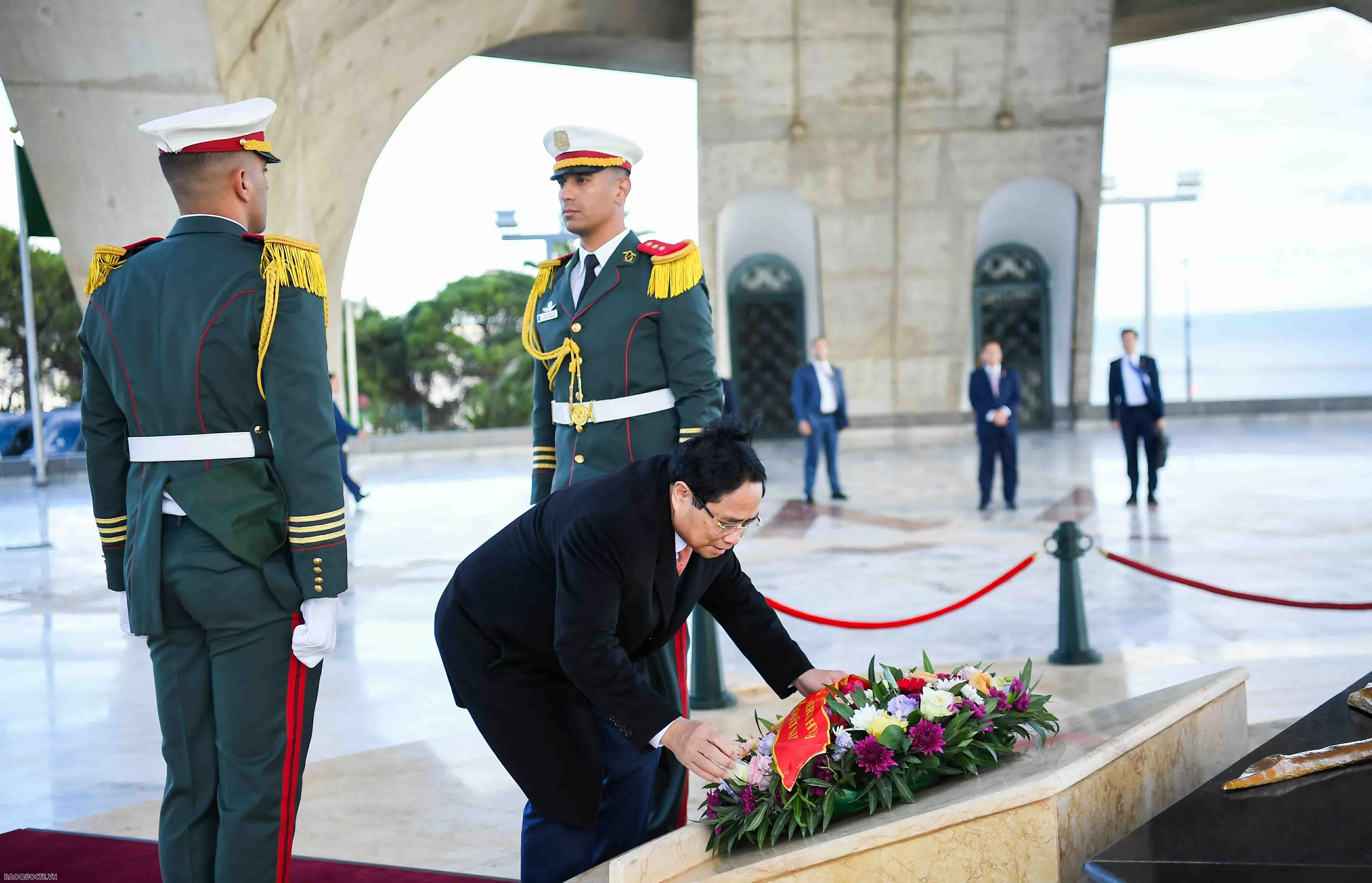 Thủ tướng Phạm Minh Chính và Phu nhân thăm Bảo tàng quốc gia về Cựu chiến binh Algeria